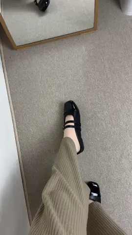 Sepatu slipon #flatshoesrowey #sliponwanita 