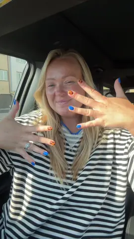 I’m super indecisive so I’ve been doing a poll on Instagram stories before my appts so I don’t have to choose and it’s soooo nice😅😂 #nails #nailday #mom #moms #momlife 