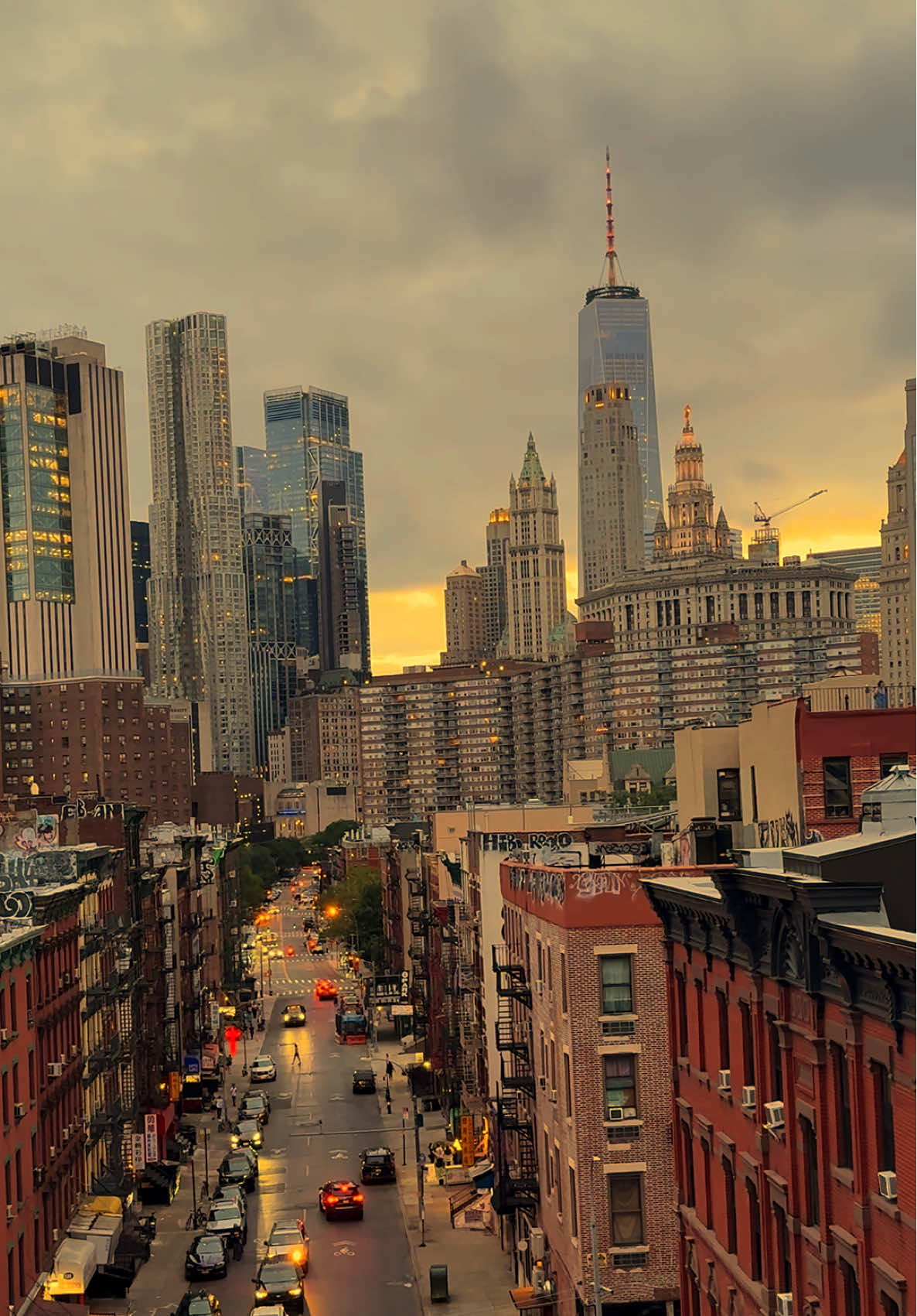 Welcome To New York 🌆🗽 #nyc #newyorkvibes #timesquare #skyline #sunset 