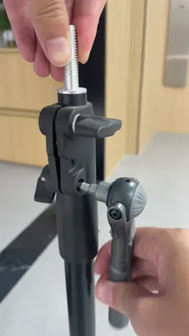 Smooth, fast, effortless — the way wrenching should be.#kingtool #smoothratchet #toolupgrade #socketset #homerepair 