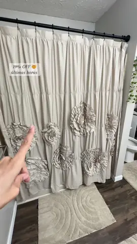 Replying to @dulce #ElegantBathroom #FloralCurtain #DecoraciónBaño #HomeStyle #BohoBathroom  