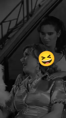 والله الضحكة طلعت ضابطة مع الأغنية😱😂😂 #مشاهير_تيك_توك_مشاهير_العرب #الوطن_العربي_تيك_توك #المغرب🇲🇦تونس🇹🇳الجزائر🇩🇿 #الشعب_الصيني_ماله_حل😂😂 