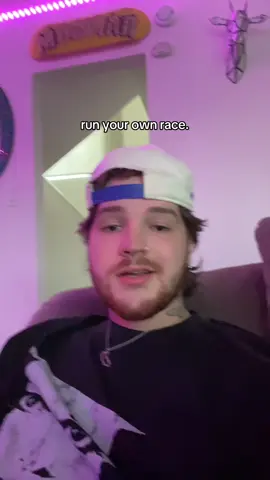 stop watching vlogs fr 😭 #freelancebrandscaling #clothingbrand #fyp 