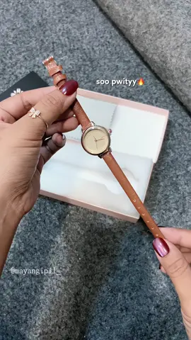 @LOVAREUM cantik bgt cocok buat nemenin semua ootd kamu🔥 #jamtangan #jamtanganwanita 