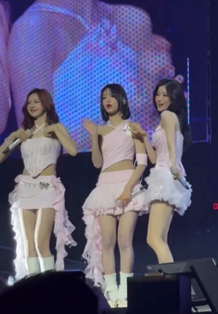 best trio!!💗 #asa #ahyeon #chiquita #babymonster #hellomonsterinrosemont 