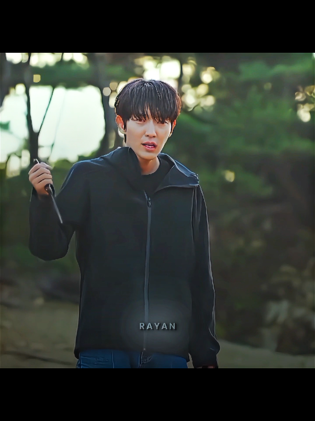 #creatorsearchinsights  This shows how deeply they were in love with each other. His calmness, when his wife asks him for hug! #moonchaewon #flowerofevil #leejoongi #kdramafyp 