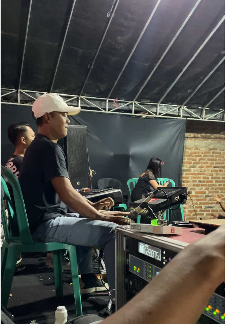 Sesss Anak Singkong #hdproductionponorogo #hdaudioponorogo #soundevent #soundwedding #soundsystemponorogo 