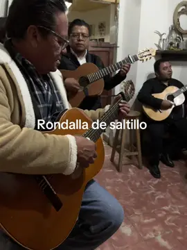 #Rondalla #rondalladesaltillo  #serenata #poramorvalelapena canción interpretada por su primer cantante Guillermo Torres “La Nuez” #fyp 