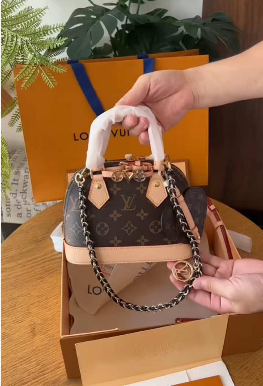 Link in bio🤩💝#womenbag#luxurybag#OOTD#autumnoutfits#richlife 