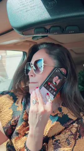 Amor!!! ♥️Contestame el celular !!! #latina #contentcreator #fyp #amor #lipsync 