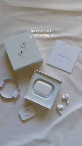 FINALLY GOT MY AIRPODS PRO 2! ⋆｡°🎧ྀི.⊹₊ ⋆ #airpodspro2 #airpods #airpodsunboxing #unboxing 
