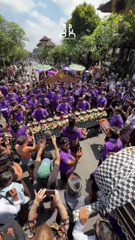 Jaipong asik pelebon puri Ubud #balikami #balikamicom #balikamiofficial #balikamigroup 