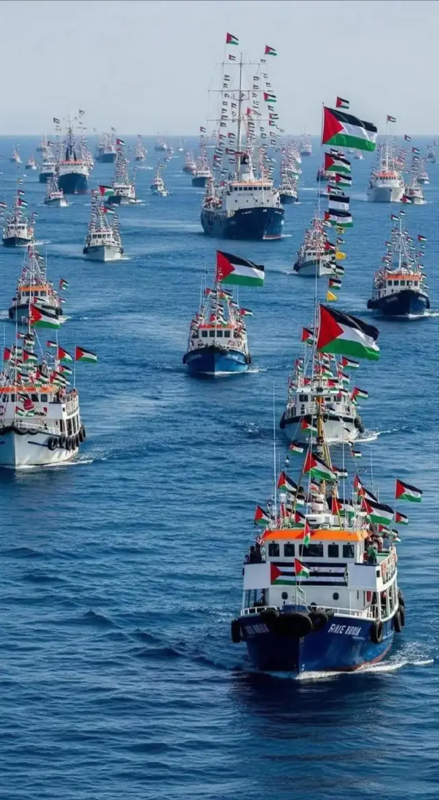 La flotte humanitaire pour Gaza visant à briser le blocus illégal d'Israël a pris la mer le 31 août depuis Barcelone vers l'enclave palestinienne. Tout Le Monde