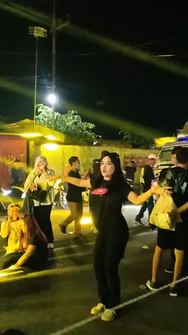 adudu😜#karnaval2025 #viral #soundsytemmalang #masukberanda #malang24jam #fyppppppppppppppppppppppp 