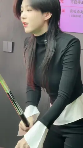 Cận cảnh nhan sắc tay cơ TQ #中国🎳王思诺 xuất thân từ làng mẫu.🥰🥰🥰🥰🎳🎳🎳🎳#cuocsong365days #kuaishouvietnam #trending #好身材 