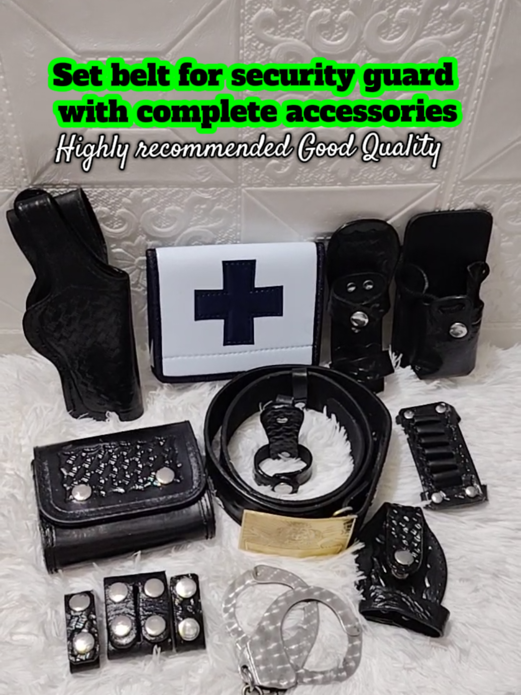 Set belt for security guard with complete accessories #securityguard #securitybeltset #leatherbeltset #securityguardbeltset #securityaccesories 