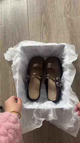 Shop bán đồ hịn mà giá còn đẹp nữa 😍 #giayluoinu #giayxinh #giaybetnu #giayhottrend #giaynu #LearnOnTikTok 