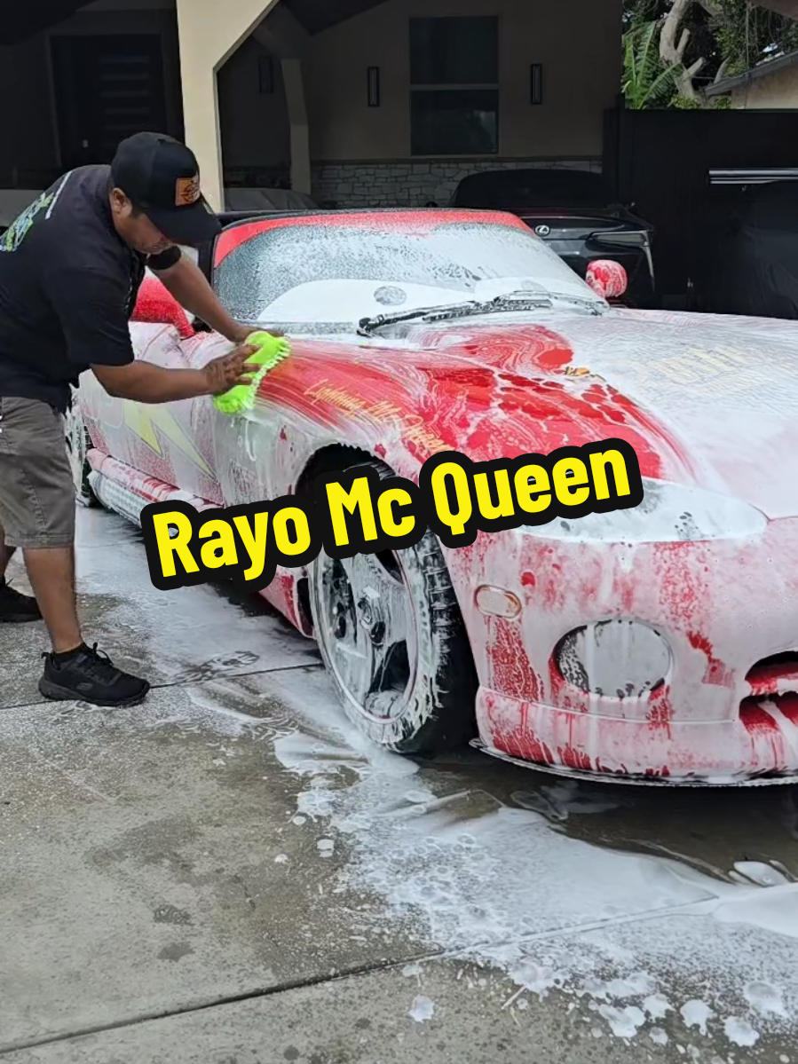 acompáñame a detallar este hermoso dodge viper RT10 el #rayomcqueen #cars #autodetailing #longbeach #LA 
