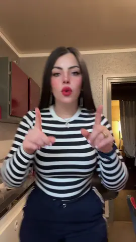 Bonjour tout le monde#الشعب_الصيني_ماله_حل😂😂 