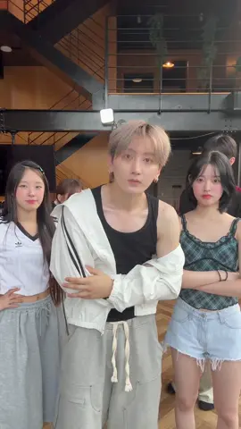 Yubin, Jiho, gaeun Sunbae🤣🤣 #yubinartbeat #gaeunartbeat #jihoartbeat #Artbeat #abyubin 