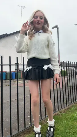 Pretty little face 🎶#scottishuniform#schoollife#fyp#viral#slay 