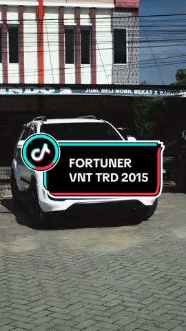 READY FORTUNER TRD VNT AT 2015 • Kilometer: 111 Ribuan • Pajak 10 - 2026 • Automatic • Service Record Toyota 📍Jln. Soekarno Hatta No. 184 (Samping Jl. Cemara Gading) Informasi lebih lanjut hubungi - Kelvin (0813-1803-1778) - Oscar (0853-1544-6505 - Ririn (0822-8748-9061)
