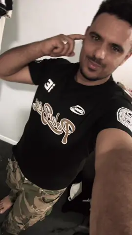 ماشي سمعت الاغنيه سوا 😂 وطيت صوت #اكسبلور #اليمن🇾🇪 #اب #حرير #صنعاء_تعز_عدن_اب_ذمار_حجة_حضرموت 