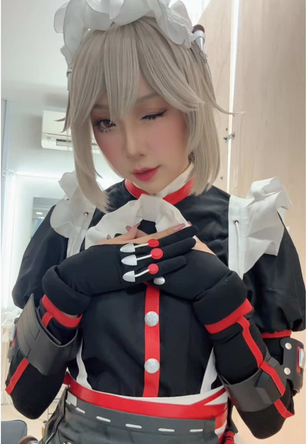 Ohhh I forgot I did this trend and it was just sitting on my draft 🥲🤍 // #zenlesszonezero #zenlesszonezerocosplay #rinacosplay #zzzcosplay #cosplayersoftiktok 