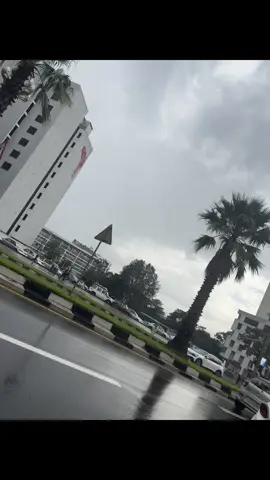 Walalahay illhay cimriga ha idin barakeeyo iyo caafimadkaba 🤲🤲🤲🫶🏼❤️