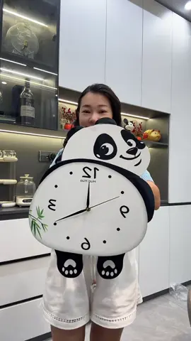 Đồng hồ treo tường hình gấu trúc tự động lúc lắc, decor phòng khách phòng bếp dễ thương sinh động #donghotreotuong #noithatphongkhach #donghogautruc #donoidiatrungquoc#donoor