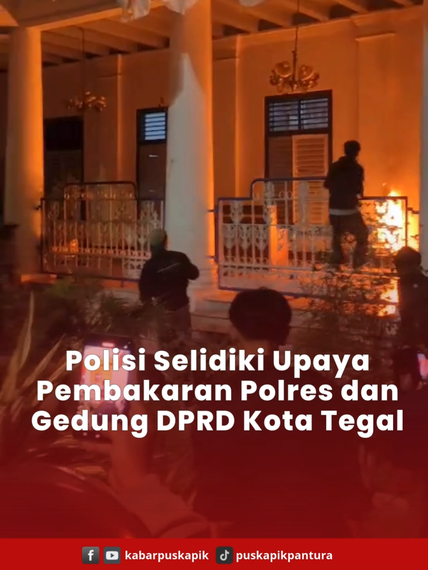 Aparat Kepolisian tengah menyelidiki upaya pembakar*n Mapolres Tegal Kota dan Gedung DPRD Kota Tegal dalam aksi solidaritas ojek daring yang berujung ricuh pada Jumat (29/8/2025). Kapolres Tegal Kota, AKBP I Putu Bagus Krisna Purnama mengatakan, pihaknya sudah mulai mengumpulkan bukti-bukti, termasuk rekaman kamera pengawas atau CCTV. Baca Selengkapnya di  www.puskapik.com #polisi #polrestegal #dprdtegal #pemabakaran #cctv #tegalkota #polrestegalkota #demo #affankurniawan