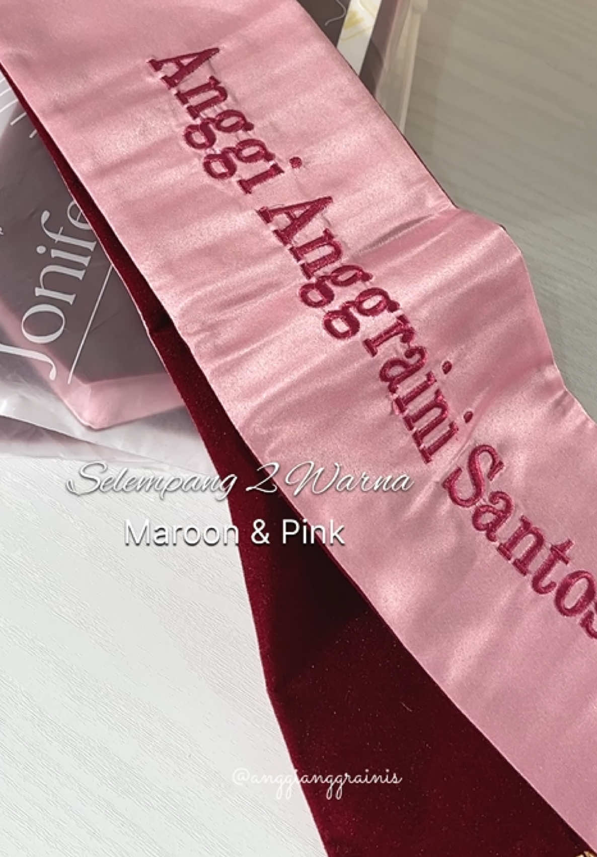 Maroon x Pink ✨ #selempangwisuda #selempang2warna #selempangwisudabordir #selempang #spdgr 