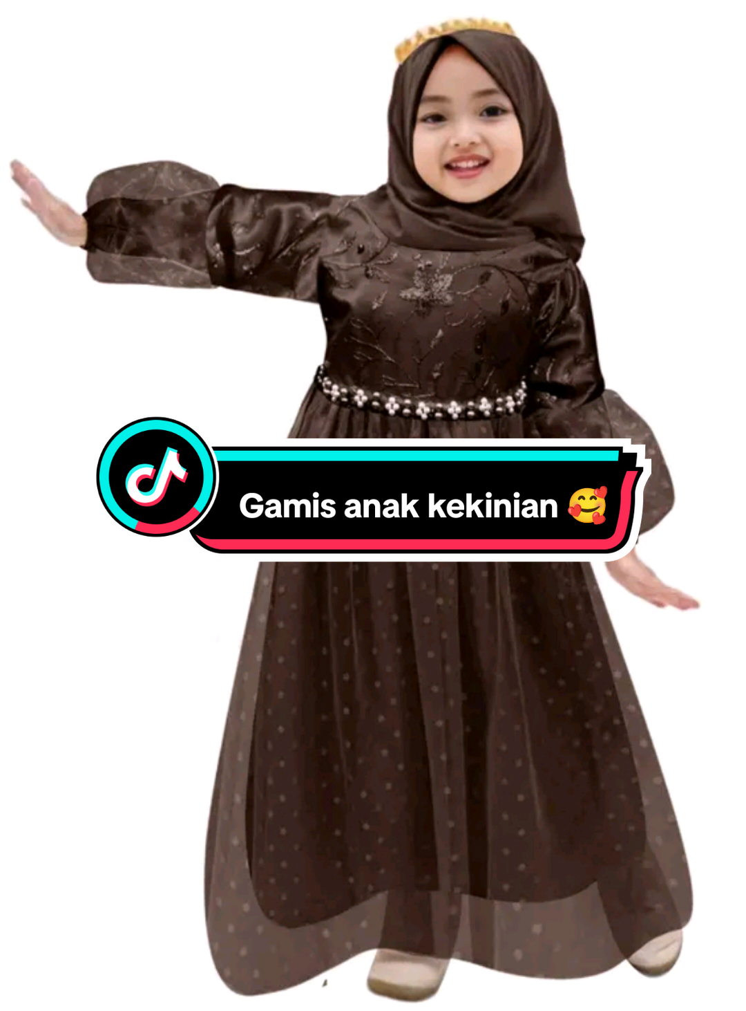 Si kecil tampil anggun dan menawan dengan dress cantik ini ✨ Bahan nyaman, model elegan, cocok untuk acara spesial maupun sehari-hari 💕 📌 Ready ukuran anak-anak 📌 Nyaman dipakai seharian 📌 Tampil makin percaya diri 🌸 Yuk bunda, buat si kecil makin gemas dengan koleksi ini! #dressanak  #gamisanakcantik  #bajuanakperempuan  #fashionanak  #fypjualan 