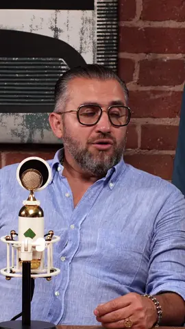 Для того чтобы действительно зарабатывать, важно не просто выполнять работу ради денег, а любить своё дело. Когда человек получает удовольствие от процесса, он работает с вдохновением, вкладывает больше энергии, мыслит шире и ищет новые решения. Такой подход всегда повышает ценность его труда и делает его востребованным. В итоге, чем больше удовольствия вы получаете от своей деятельности, тем выше вероятность, что финансовый результат будет расти. Деньги приходят к тем, кто умеет совмещать страсть к делу и профессионализм, превращая работу в источник и удовлетворения, и дохода.