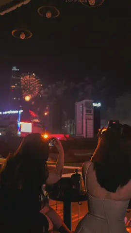 Có một người, vẫn yêu một người, vẫn luôn đợi chờ...#tram_buon2025 #nhachaymoingay #tamtrang #nhactamtrang #tamtrangbuon #xuhuong #tramcamxuc💔 