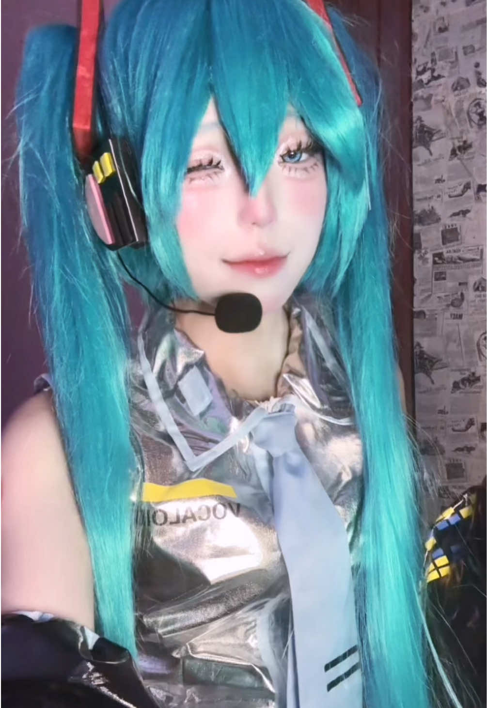 luỵ Miku quáa 🤭 #hatsunemiku #mikuhatsune #cosplay #fyp #fyd 