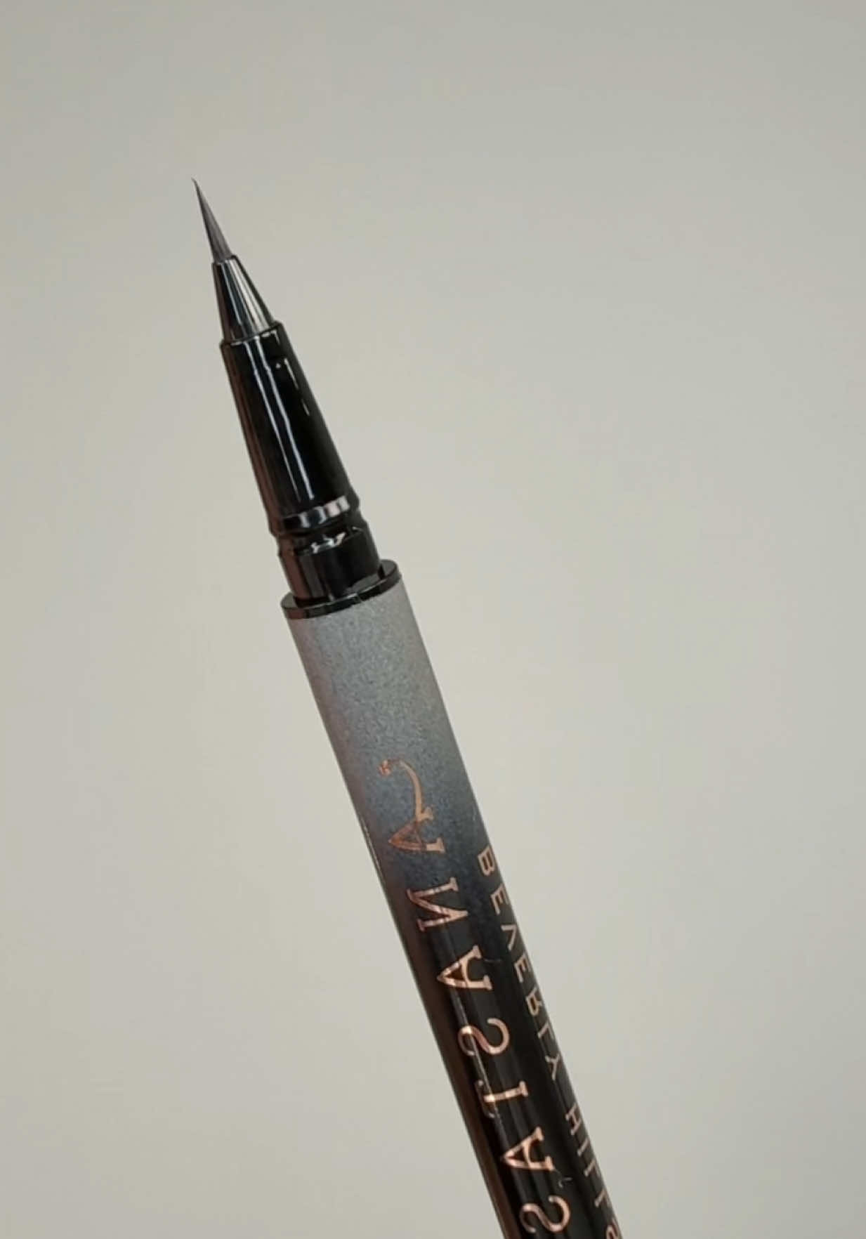 WOWOWOWOWOWOW???????!!!!!!!  @Anastasia Beverly Hills Microstroke Brow Pen just launched and … Wow.  #brows #sephora #makeup 