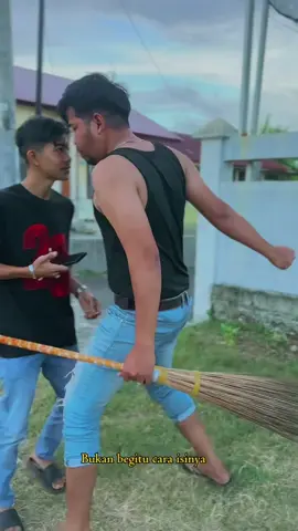 Hna cara si kun@SantrenPay @kun_malik_96 