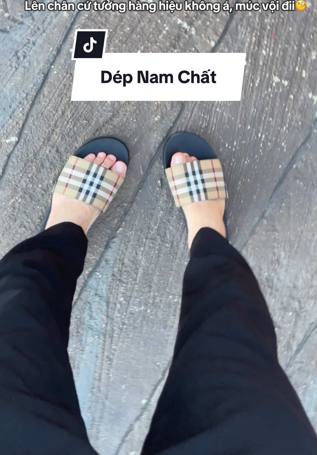 Lên lại cho ae mẫu dép cực sang, ae boy phố không thể bỏ qua nà😍 #dépnam #depboypho #depquaingang #depnam #xuhuong