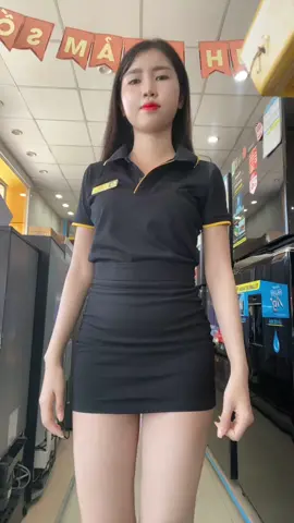 Đã không thuộc bài, lại vừa quay vừa sợ ngkhac thấy 🤣