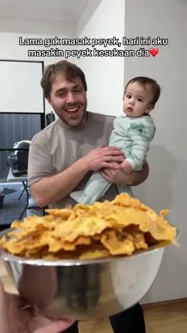 Lama gak masak peyek, hari ini aku  masakin peyek kesukaan dia❤️@Daddy babyPaolo 