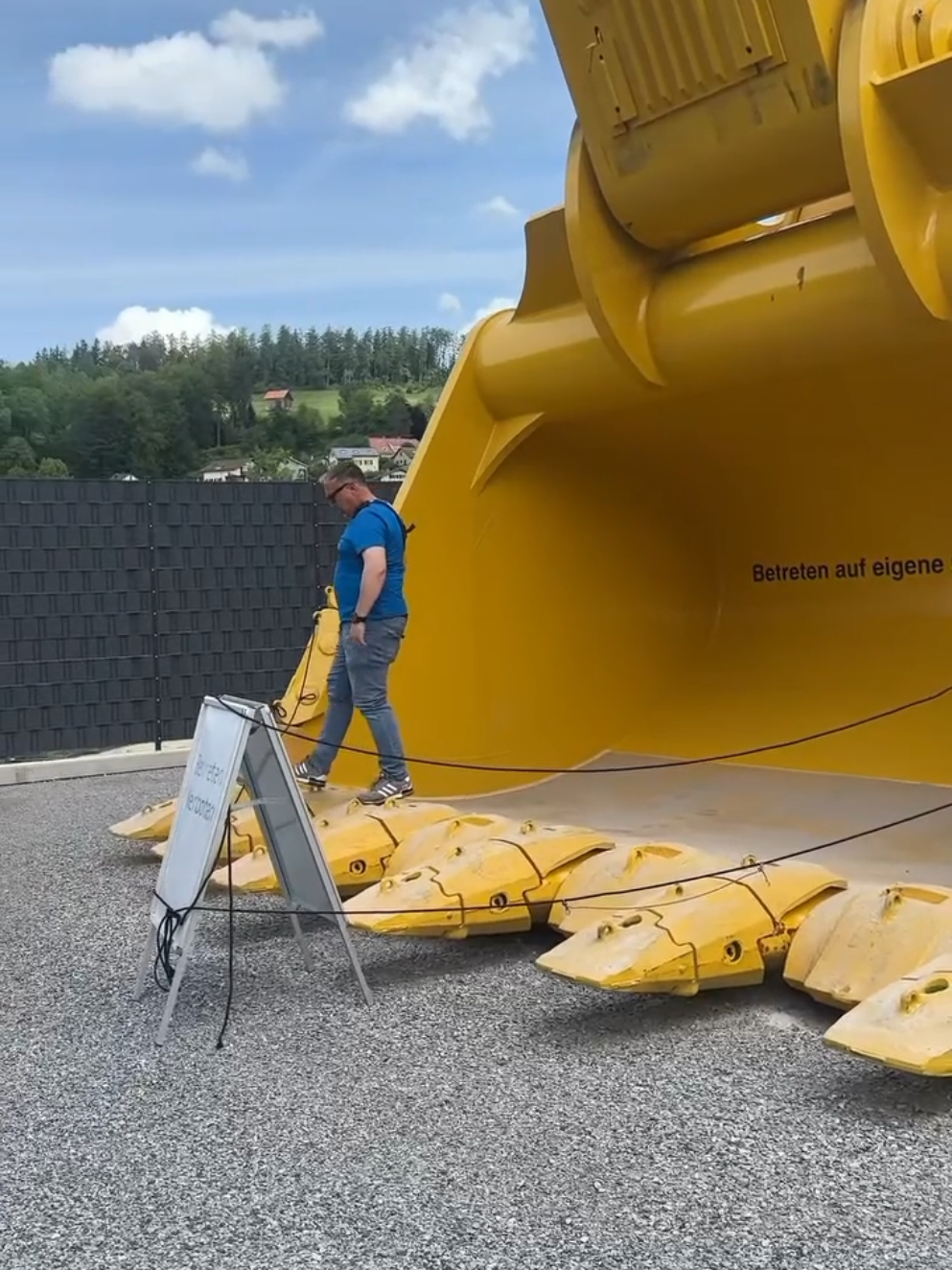 excavator terbesar Komatsu pc8000 #excavator #komatsu #videoai 