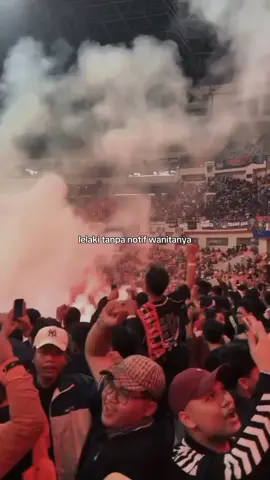 lelaki tanpa notif wanita  #persija #persijajakarta #thejakmania #persija1928 #fyppppppppppppppppppppppp 