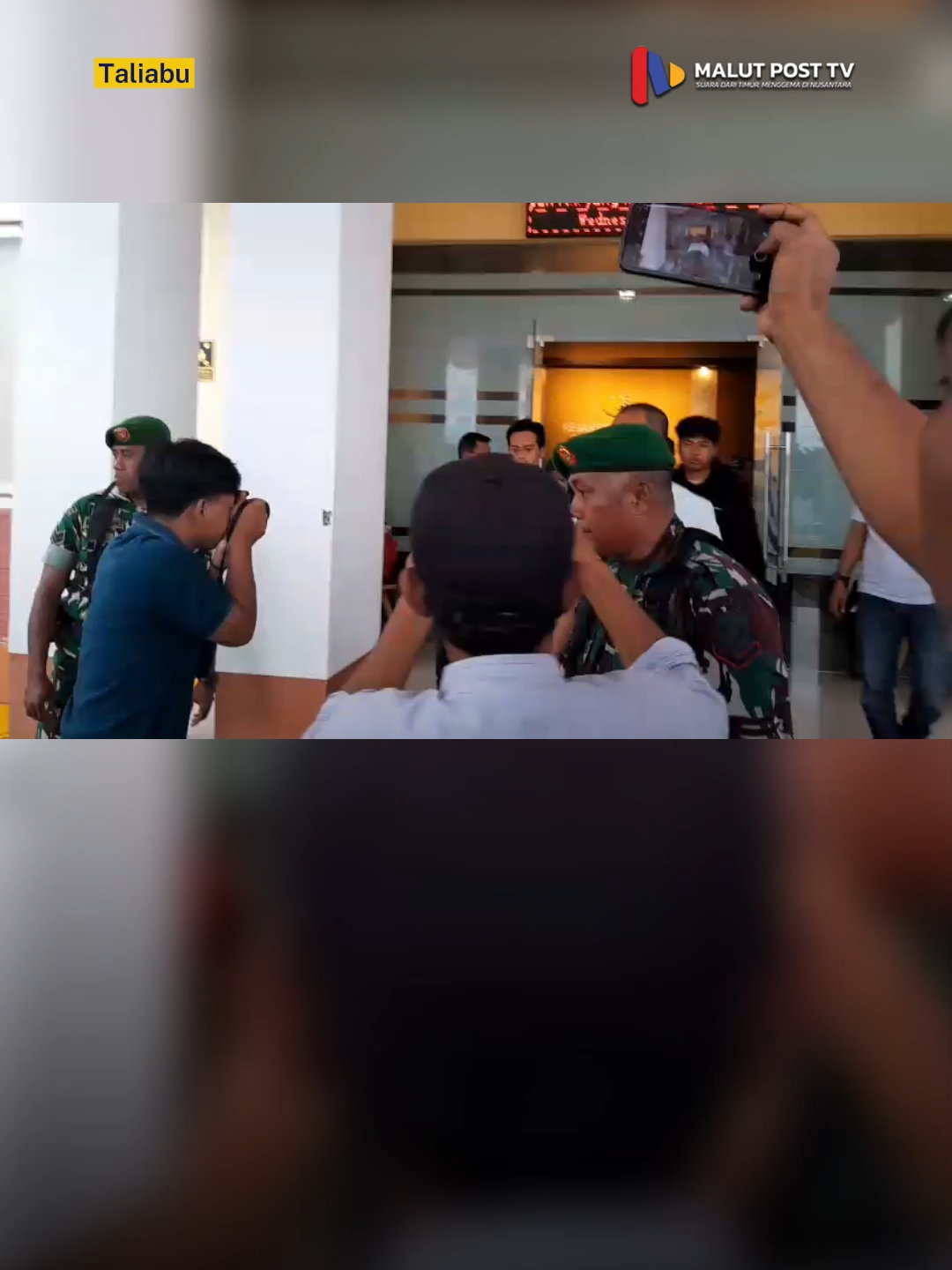 Sebanyak tiga tersangka kasus korupsi penyertaan modal di Kabupaten Pulau Taliabu, (3/9/2025). Kepala Kejaksaan Negeri (Kejari) Taliabu Nurwinardi mengatakan,  tim Penyidik Kejaksaan Negeri Pulau Taliabu menetapkan tersangka penyidikan dugaan tindak pidana korupsi penyimpangan pengelolaan dana penyertaan modal Perusahaan Daerah PT. Taliabu Jaya Mandiri (PT.TJM) Tahun Anggaran 2020 dengan tersangka, HAK alias Hamka selaku Direktur Utama PT. Taliabu Jaya Mandiri. FS alias Fransiska selaku Direktur Keuangan PT. Taliabu Jaya Mandiri dan IM alias Irwan selaku Kepala BPPKAD Kabupaten Pulau Taliabu pada Tahun 2020.