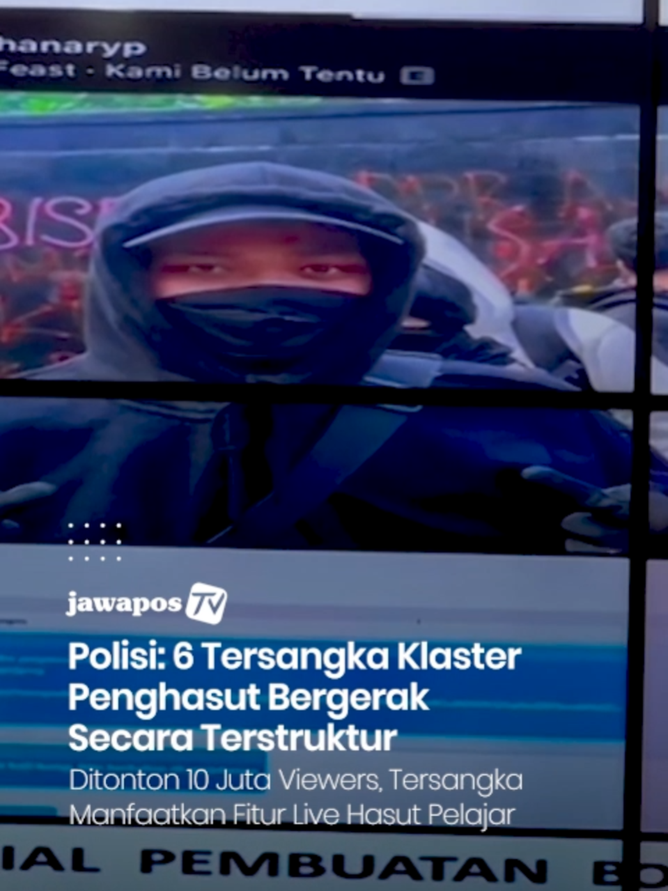 Klaster penghasut yang memprovokasi pelajar untuk bertindak anarkis saat unjuk rasa mahasiswa dan elemen buruh diketahui bergerak secara terstruktur. Klaster ini memiliki koordinator yang mengatur bagaimana para pelajar dan orang-orang yang terhasut begerak di lapangan. Penyidik menguak pola gerakan klaster penghasut, mulai dari penyampaian situasi di lapangan oleh koordinator, titik-titik aksi unjuk rasa hingga antisipasi jika dipukul mundur oleh aparat kepolisian. Para koordinator juga telah memetakan titik untuk melarikan diri dan lokasi penyimpanan bom molotov.
