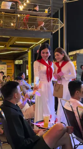 Người đẹp Tố My đẹp tuyệt đối trong tà áo dài ngày lễ 2/9 🌻 @Nguyễn Tố My #NamBinh🏳️‍🌈 #LGBT🏳️‍🌈 #ganhhatlotohuongnam #thesuncontainernightmarket 