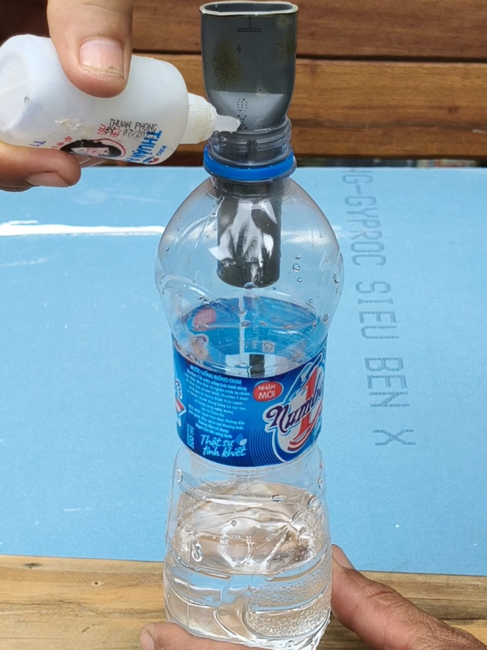 Ý tưởng phao tự động đơn giản và hiệu quả hơn cả phao đắc tiền