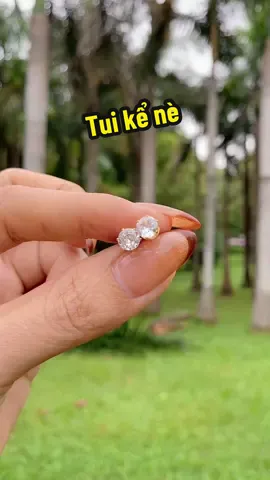 Có nàng nào thích đeo bông tai nụ giống tui hem ta #xuhuong #thumini #muataitiktok #bongtai #bongtaidep 