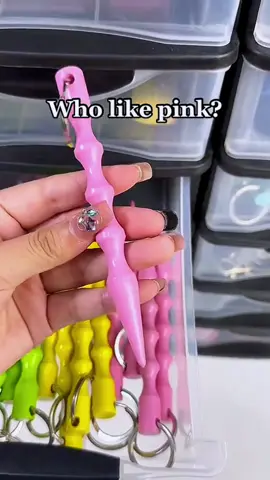 Write down your favorite color, and I will reply to you by video 🥰keychain safety set 🔥 #SmallBusiness#usselfdefense #packagorders#SelfImprovement #selfdefenseforwomen#defensekeychains #packagingorders #keychainsafety#keychain #packagingasmr#trending#fyp#shop#usa#viral#foryou#usa 