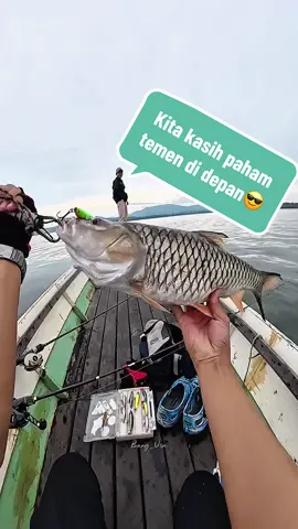 Strike hampala gorgon waduk riam kanan menggunakan joran paradise minion @Paradise Fishing Official  #Paradise #paradiseminion #Fyp #Fypmancing #Fishing #Mancing #Adungan #Hampala #Casting #Shimano #Gomexus #Antaresdc #Kalsel #Riamkanan #Kalimantan #Kalimantanselatan #Bangusu 